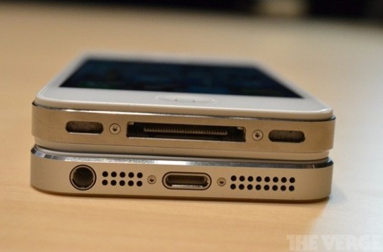 iphone5对比iphone4S充电接口